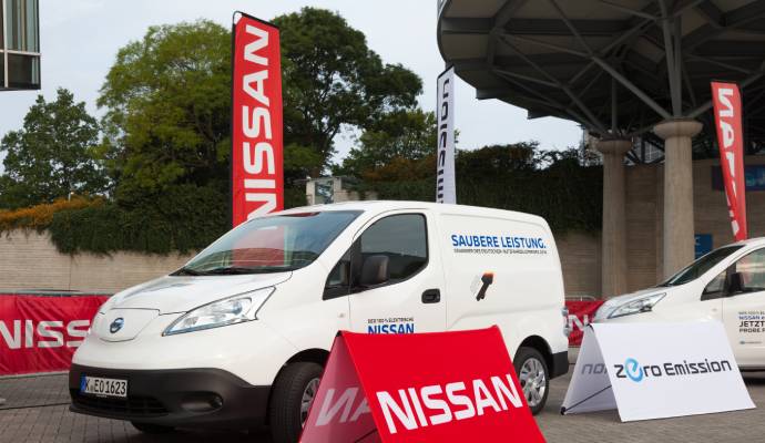 nissan electric van