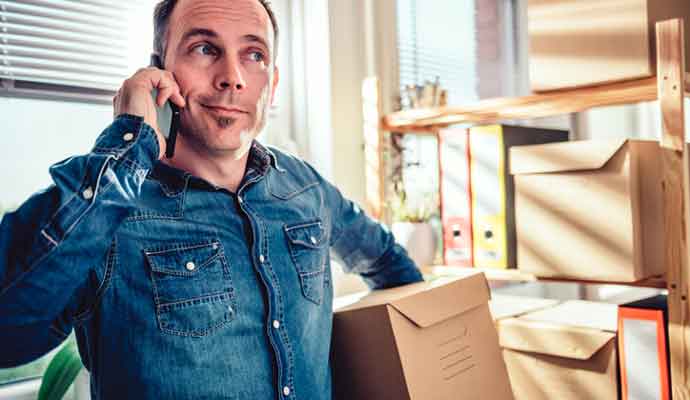 man calling same day couriers