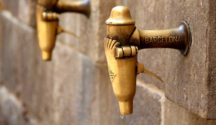 Same Day Courier Barcelona public use water taps